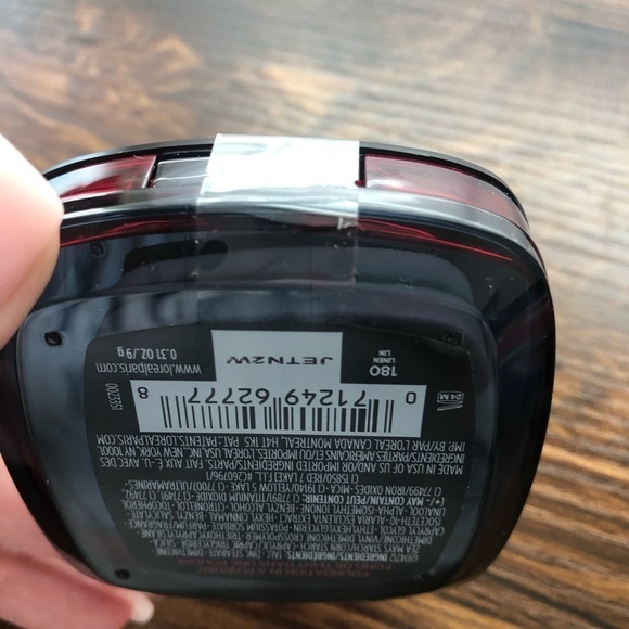 L'OREAL Infallible 24H Foundation In A Powder 180 - Picture 6 of 6